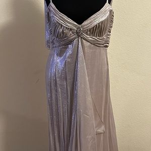 Badgley Mischka Silk Blend Metallic Evening Gown and Wrap 550657